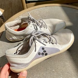 Vivobarefoot Primus Lite